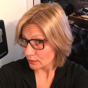 Meet your Posher, Leslie